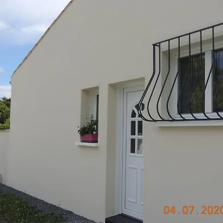 Appartement Entre Cognac et Saintes. 7mn de la Charente (bac) *